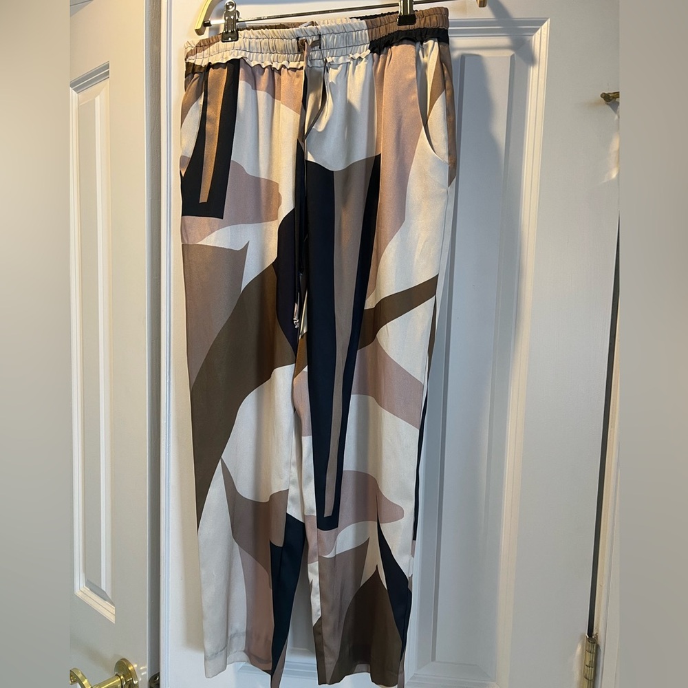 Supply and Demand women’s small drawstring satin feel pants. Dress up or down!